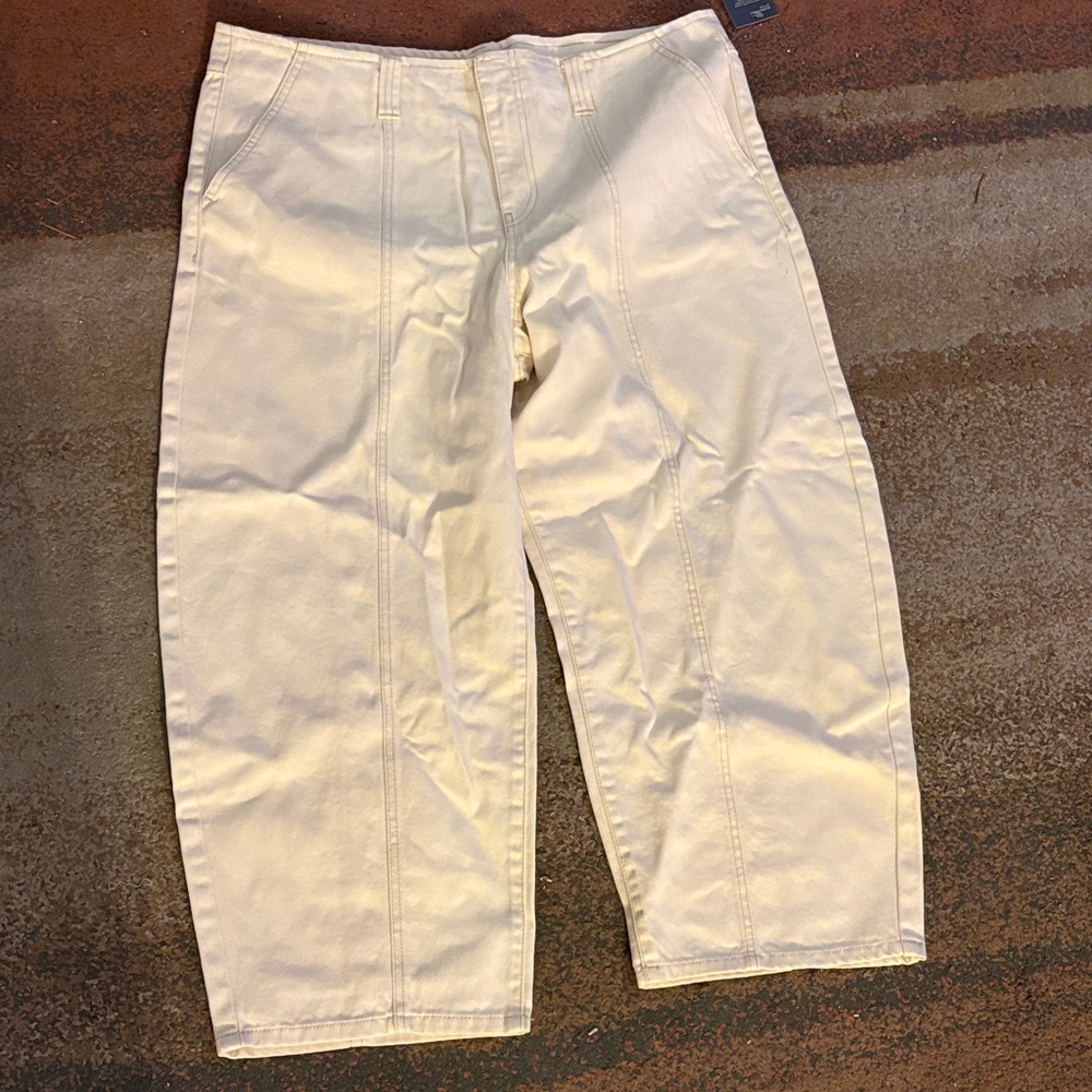 Universal Thread Cream Wide Leg Jeans